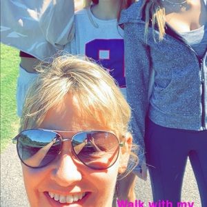 Meet your Posher, Julie